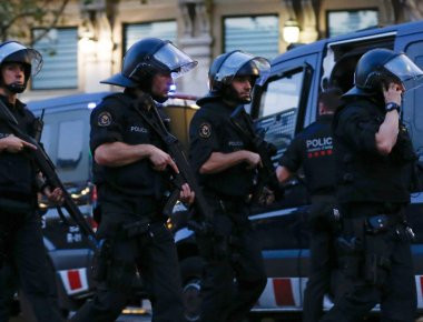 Ο Κ.Πουτζδεμόν κάλεσε τους Καταλανούς σε αντίσταση κατά των Ισπανών!